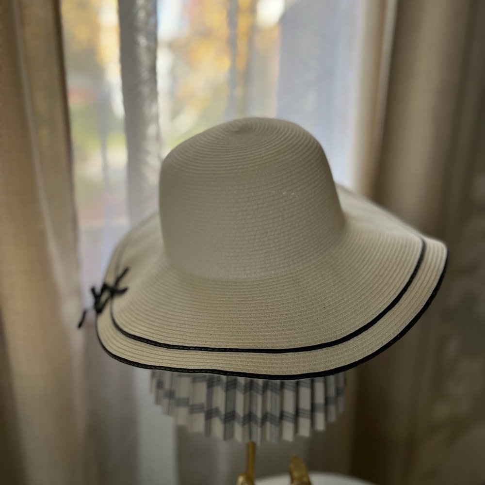 August Hats Cream Hat with Black Double Bow Accent NWT